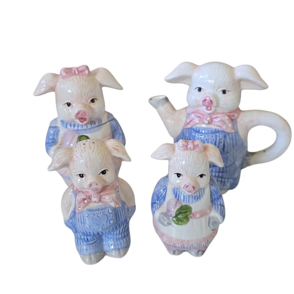 Vintage Anthropomorphic Pigs Cream and Sugar and Salt and Pepper Set
